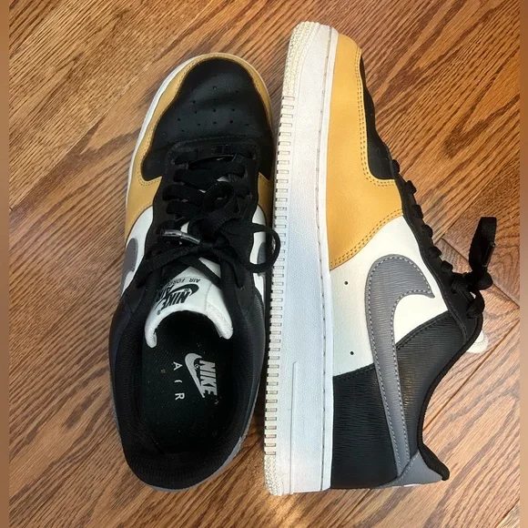 Custom airforce 1 - Picture 3 of 6